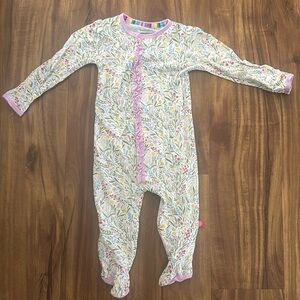 Floral magnetic me pajamas